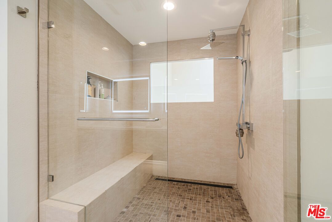 1666 Michael Ln