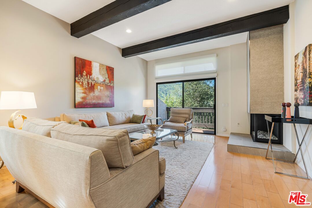 1666 Michael Ln