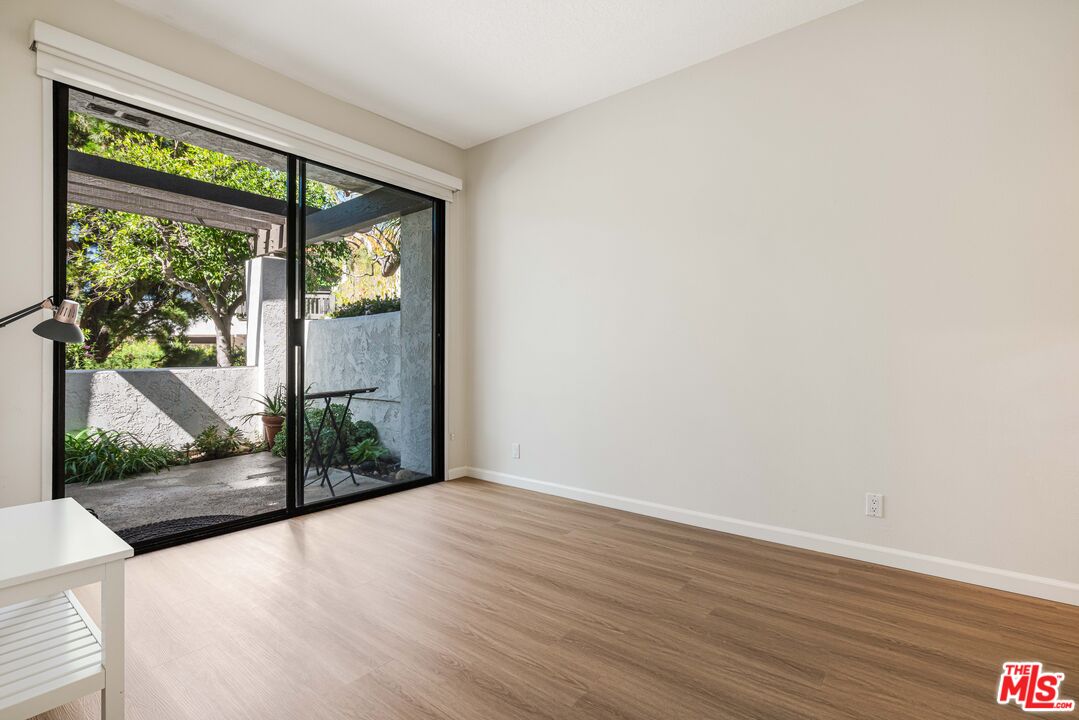 1666 Michael Ln