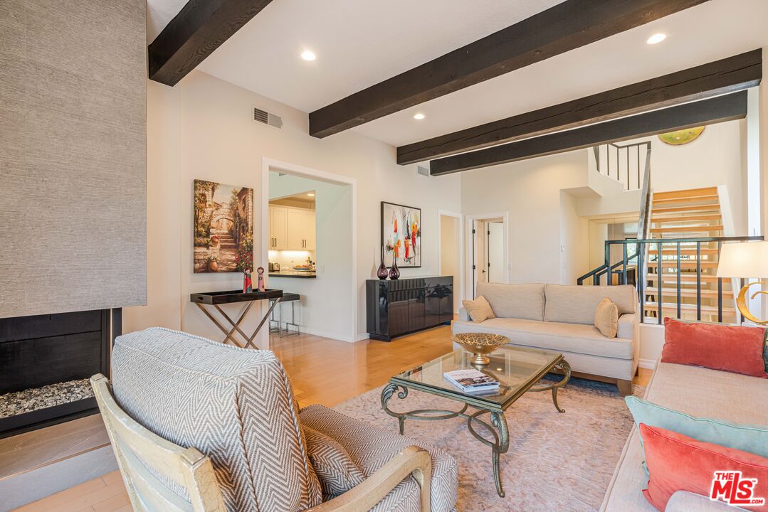 1666 Michael Ln