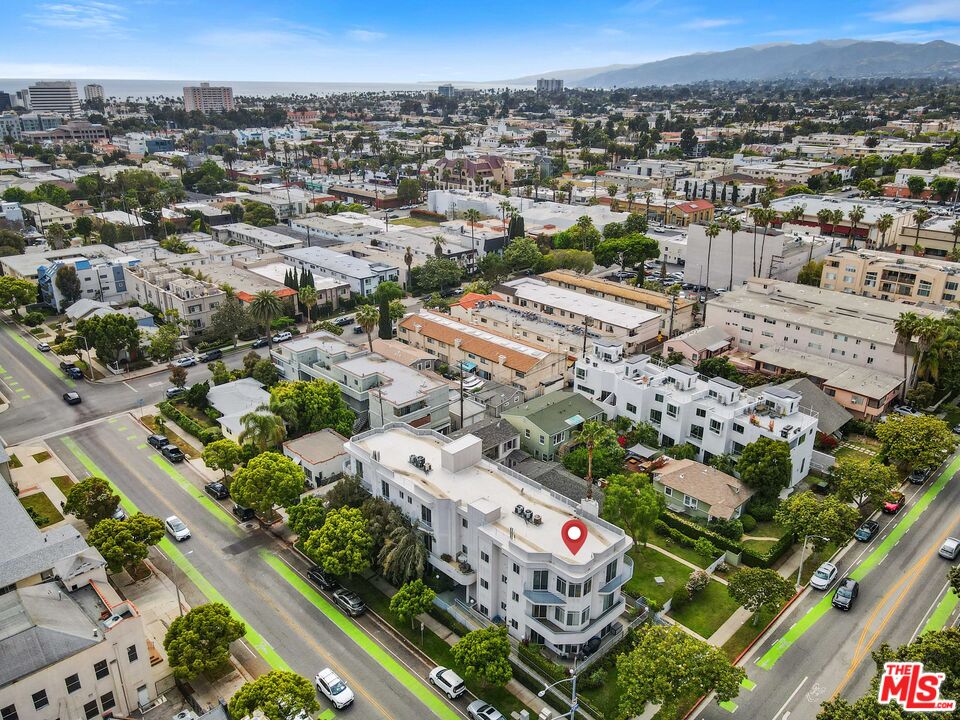 1325 ARIZONA AVE Unit: 201