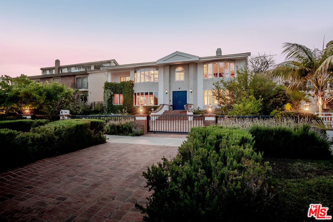 143 Marguerita Ave