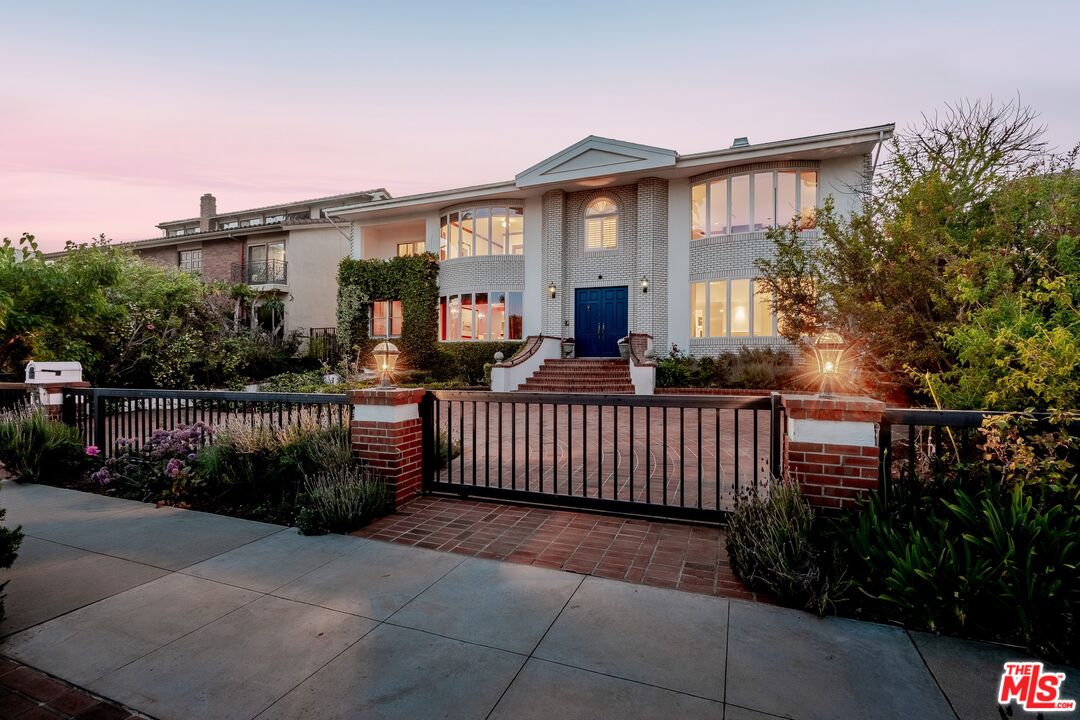 143 Marguerita Ave