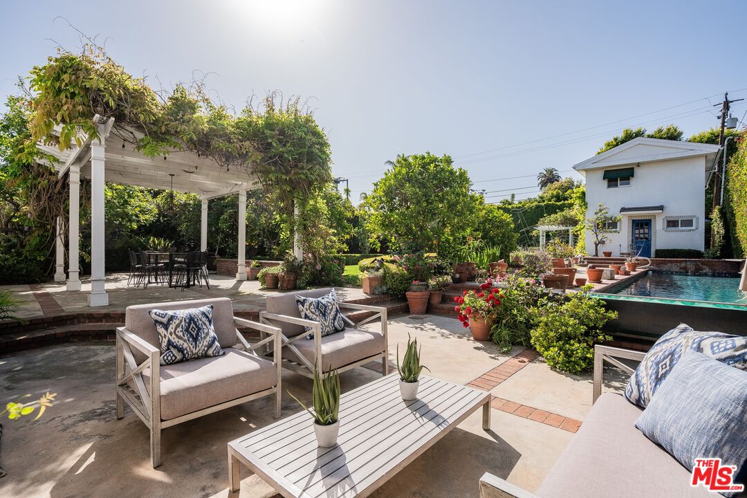 143 Marguerita Ave