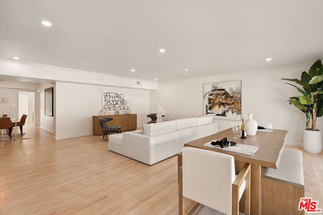 4640 Laurelgrove Ave