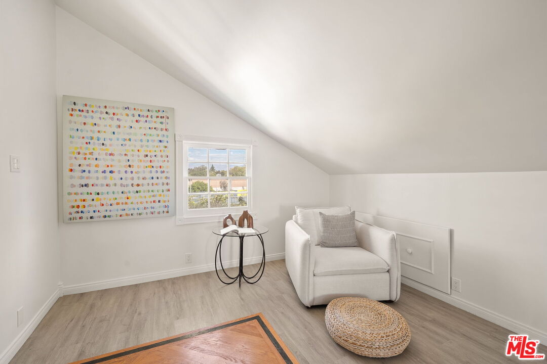 4640 Laurelgrove Ave