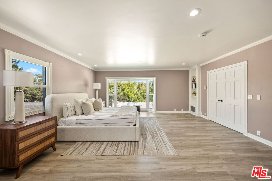 4640 Laurelgrove Ave