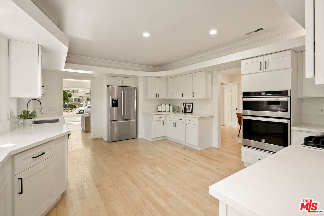 4640 Laurelgrove Ave