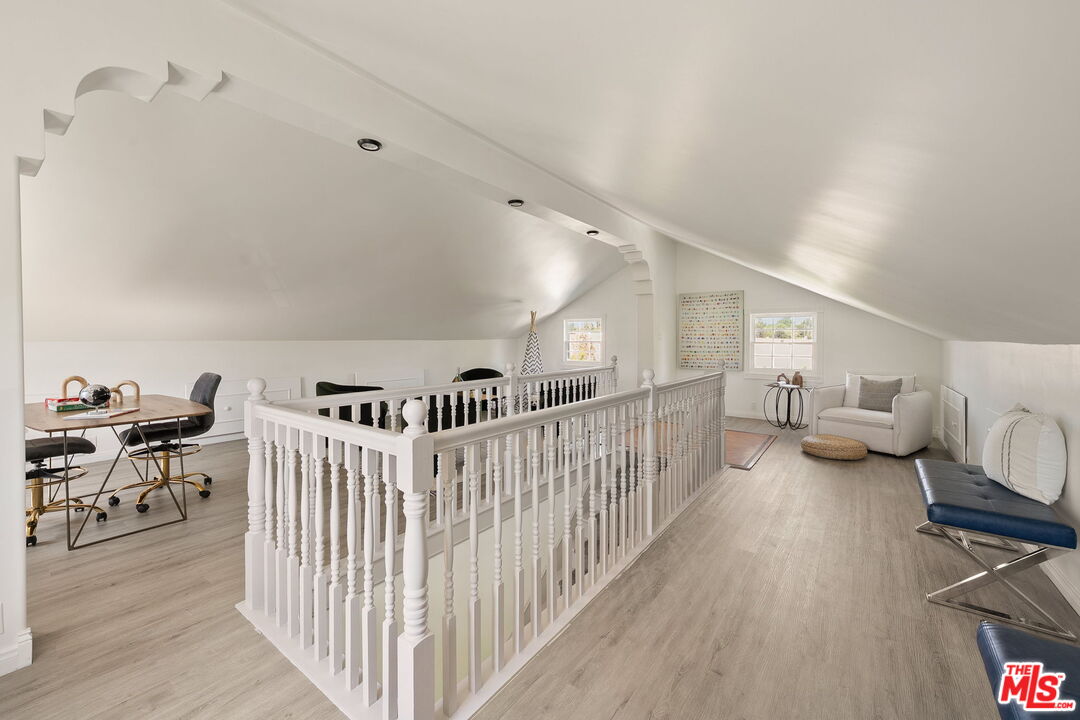 4640 Laurelgrove Ave