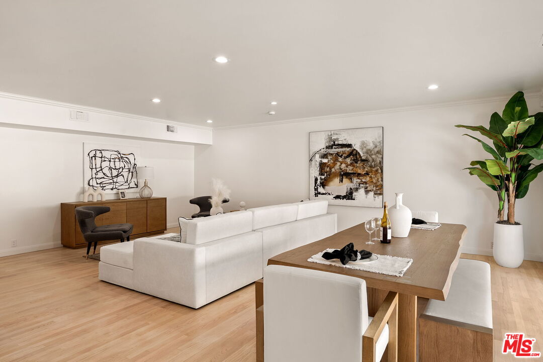 4640 Laurelgrove Ave