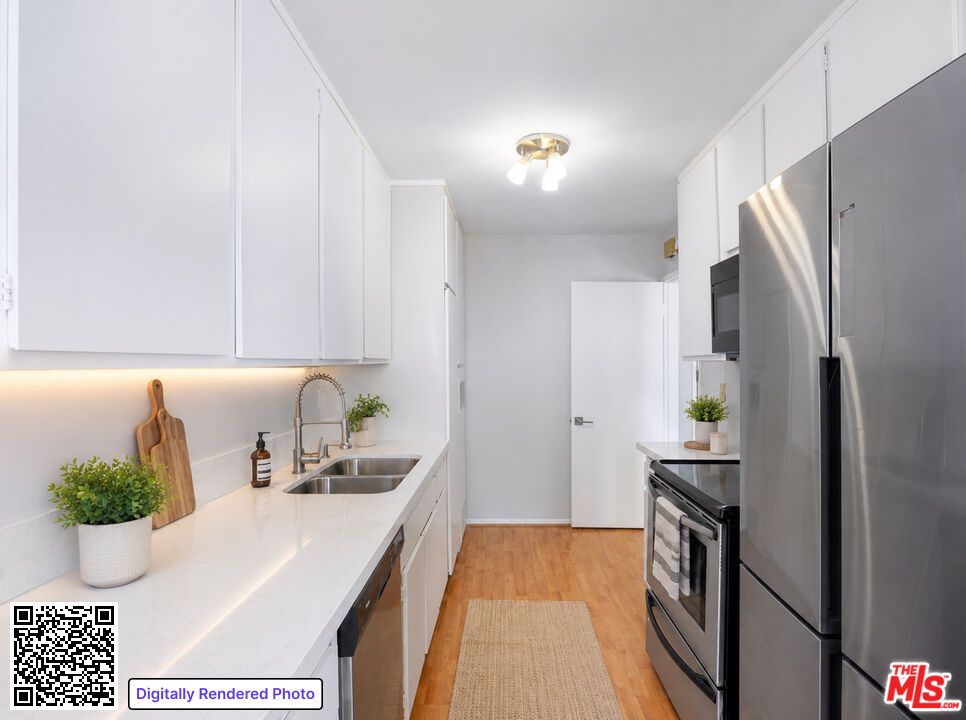 622 S Barrington Ave Unit: 304