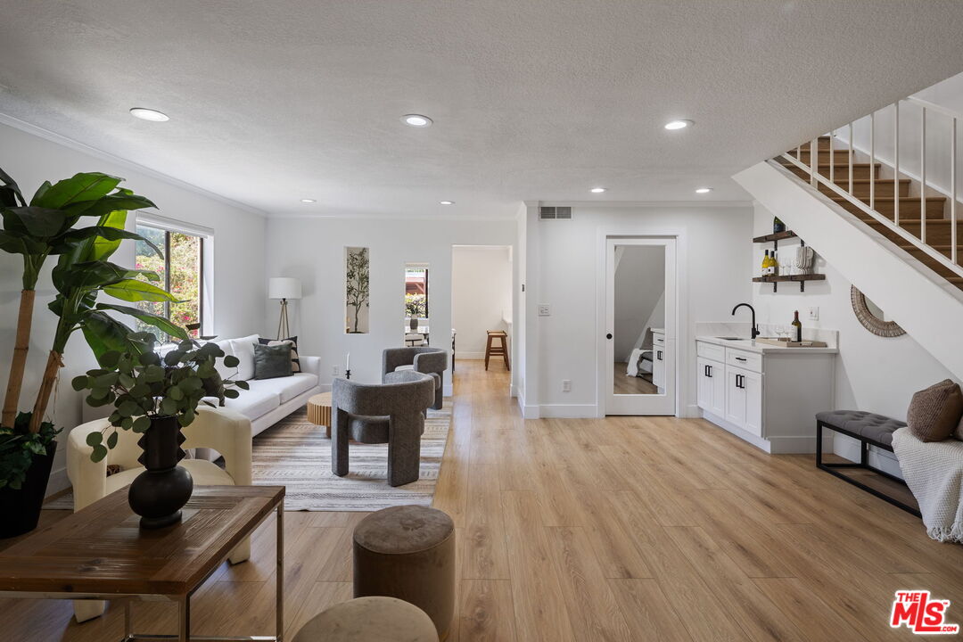 2920 11th St Unit: 6