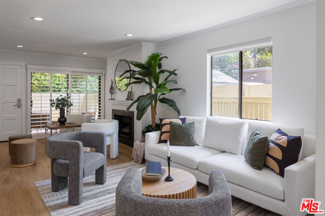 2920 11th St Unit: 6