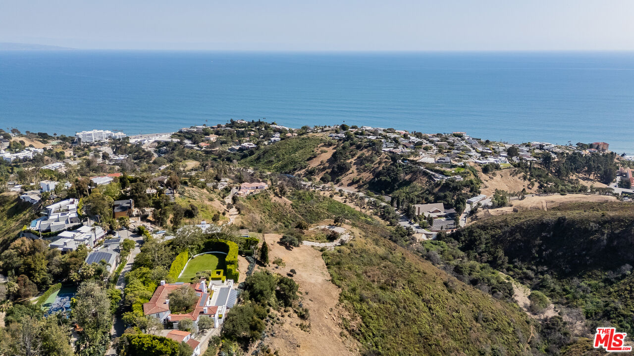 646 Paseo Miramar