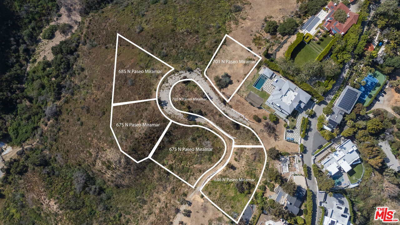 646 Paseo Miramar