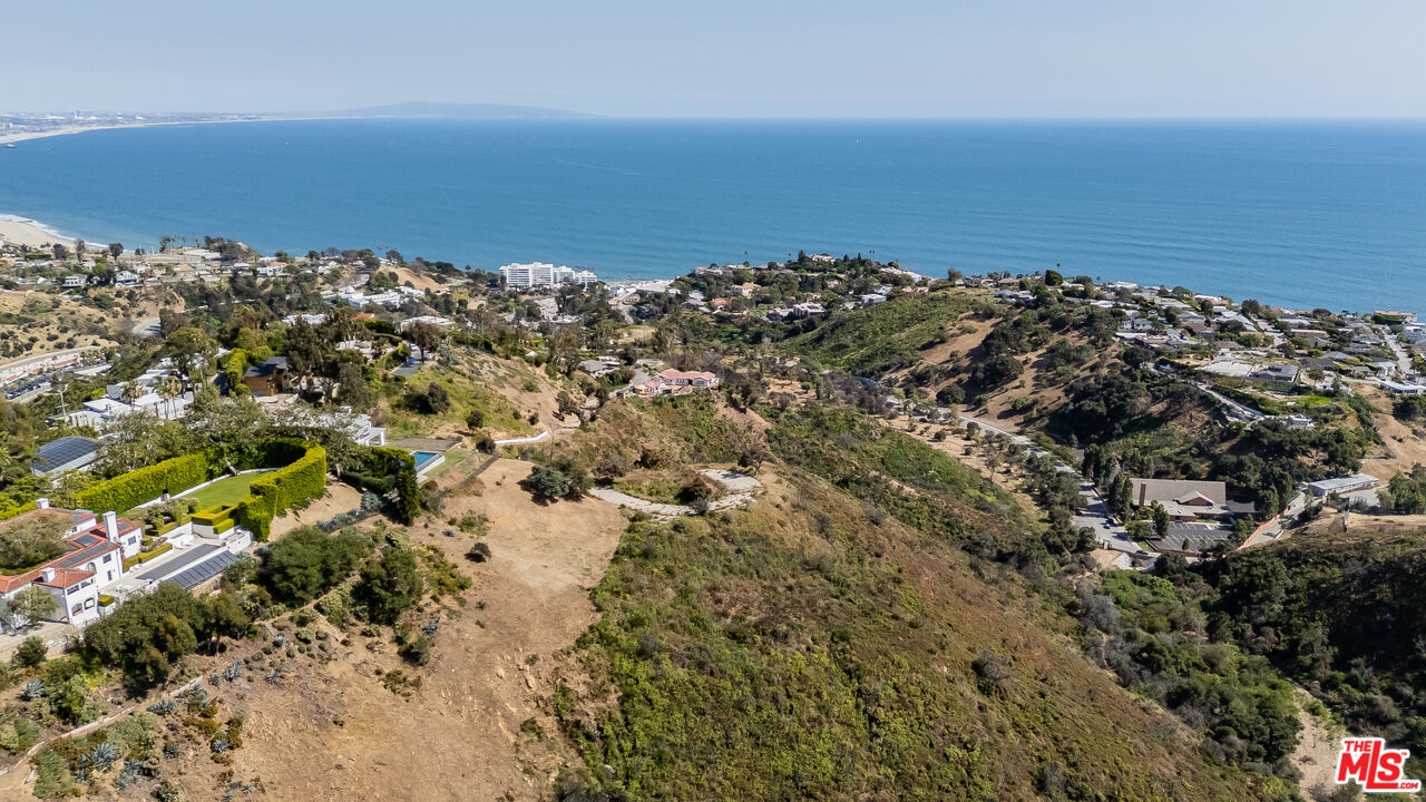 646 Paseo Miramar