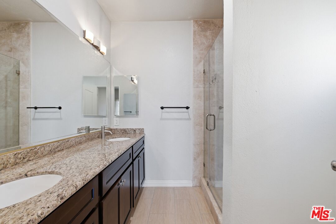 10650 Kinnard Ave Unit: 104