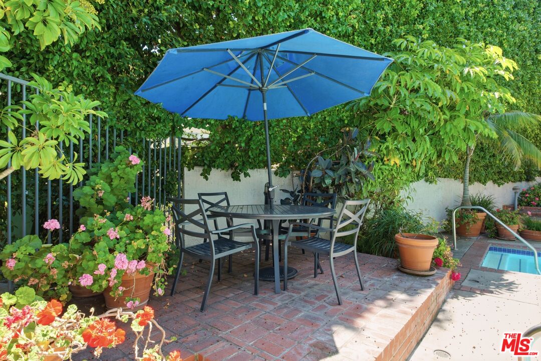 10650 Kinnard Ave Unit: 104