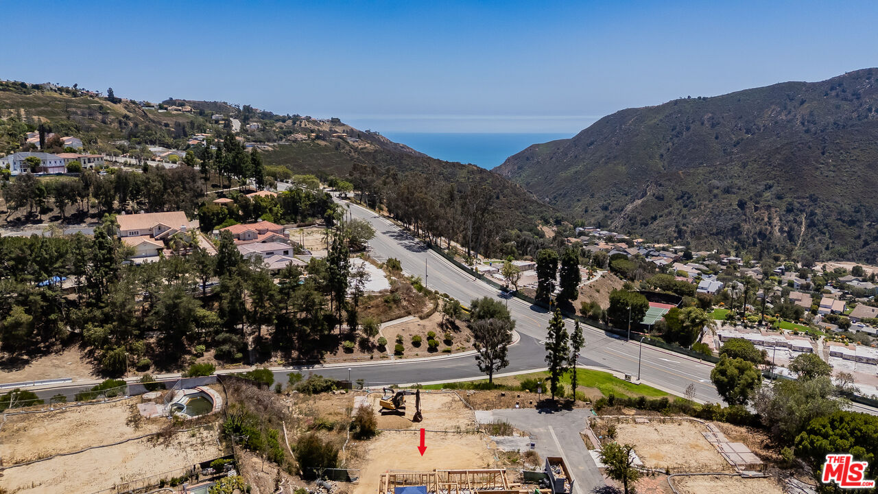 17128 Avenida De La Herradura
