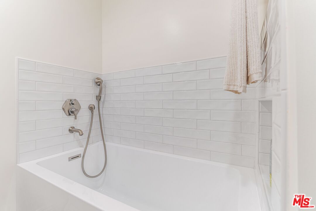15480 Antioch St Unit: 300A