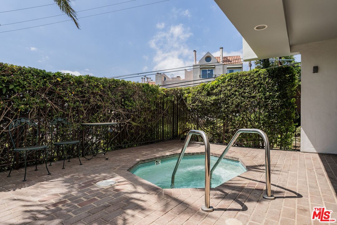 15480 Antioch St Unit: 300A