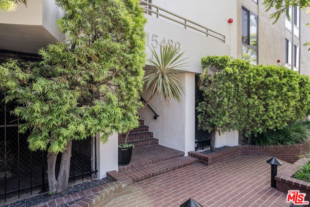 15480 Antioch St Unit: 300A