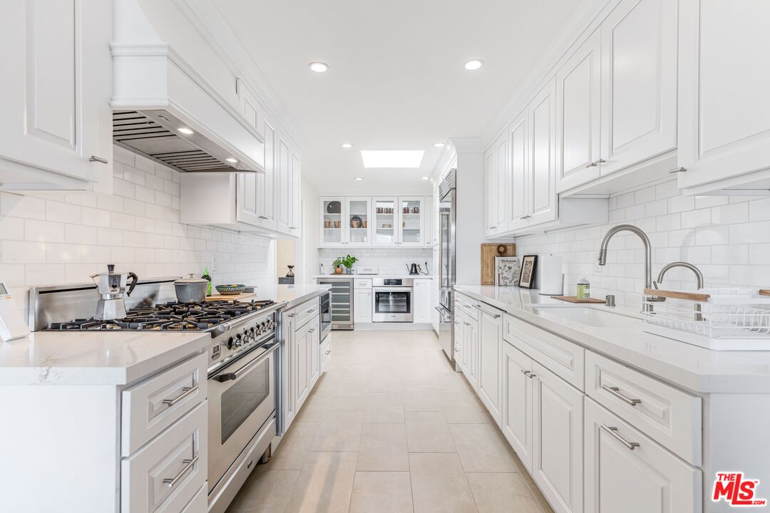 15480 Antioch St Unit: 300A