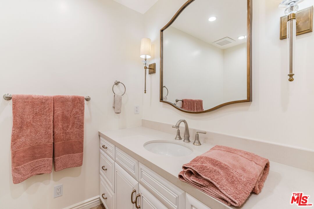 15480 Antioch St Unit: 300A