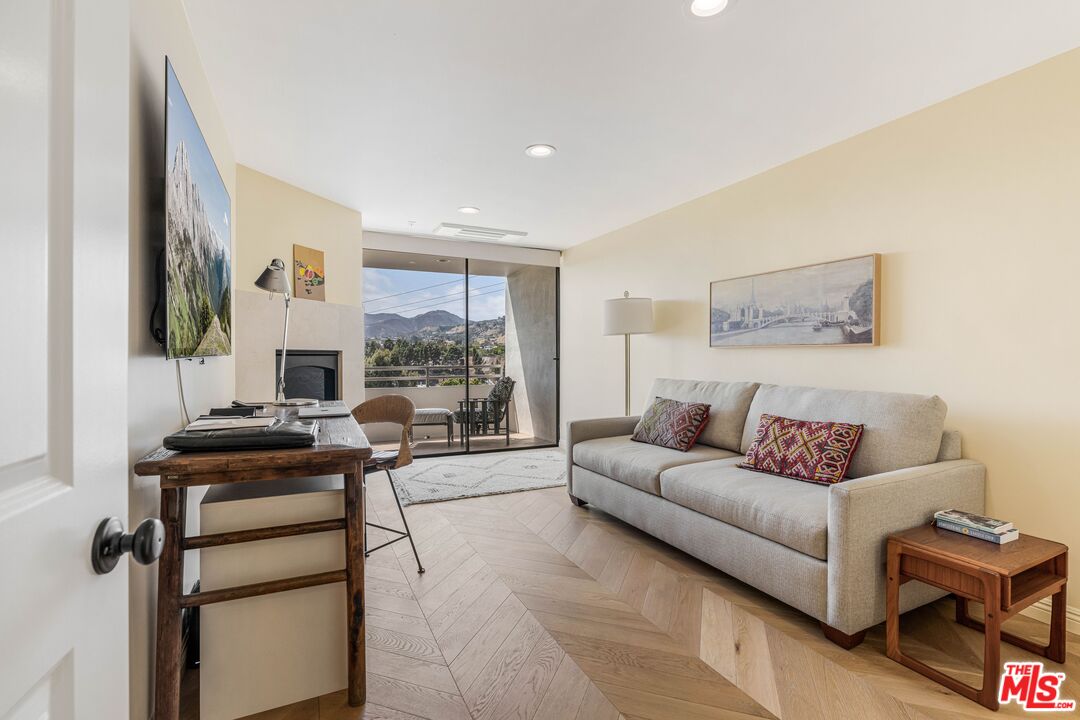 15480 Antioch St Unit: 300A
