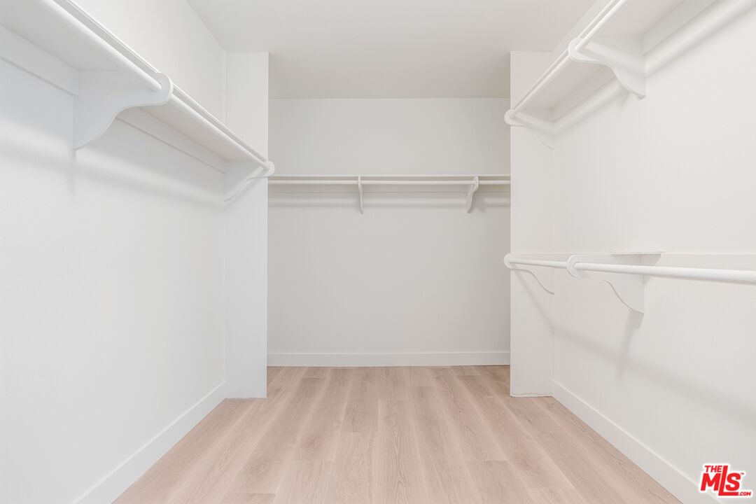 1564 Michael Ln