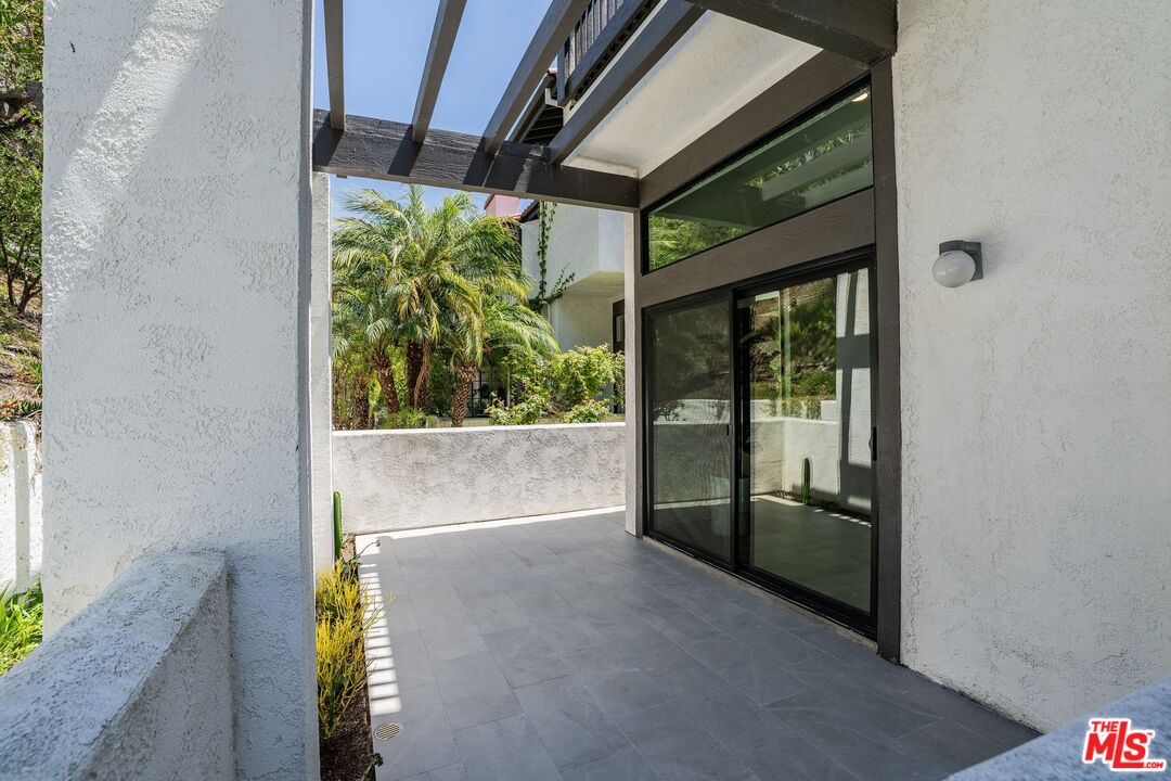 1564 Michael Ln