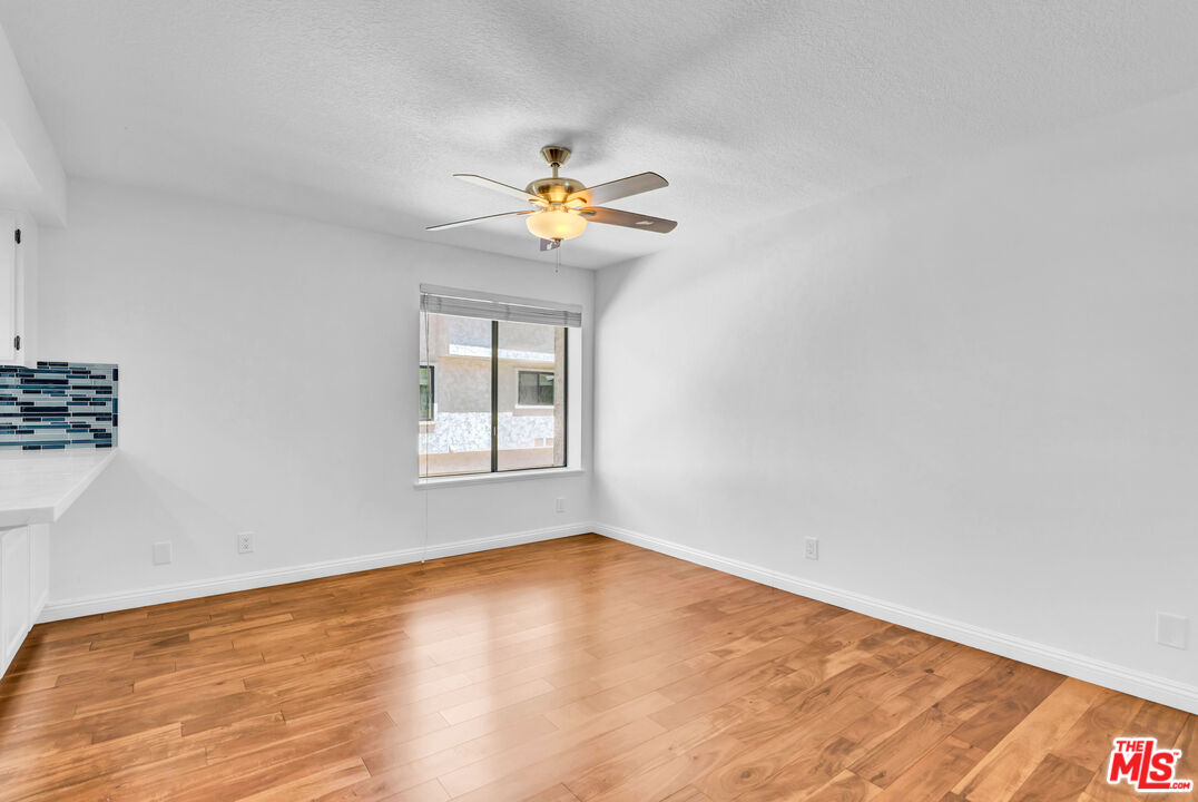 1492 Palisades Dr