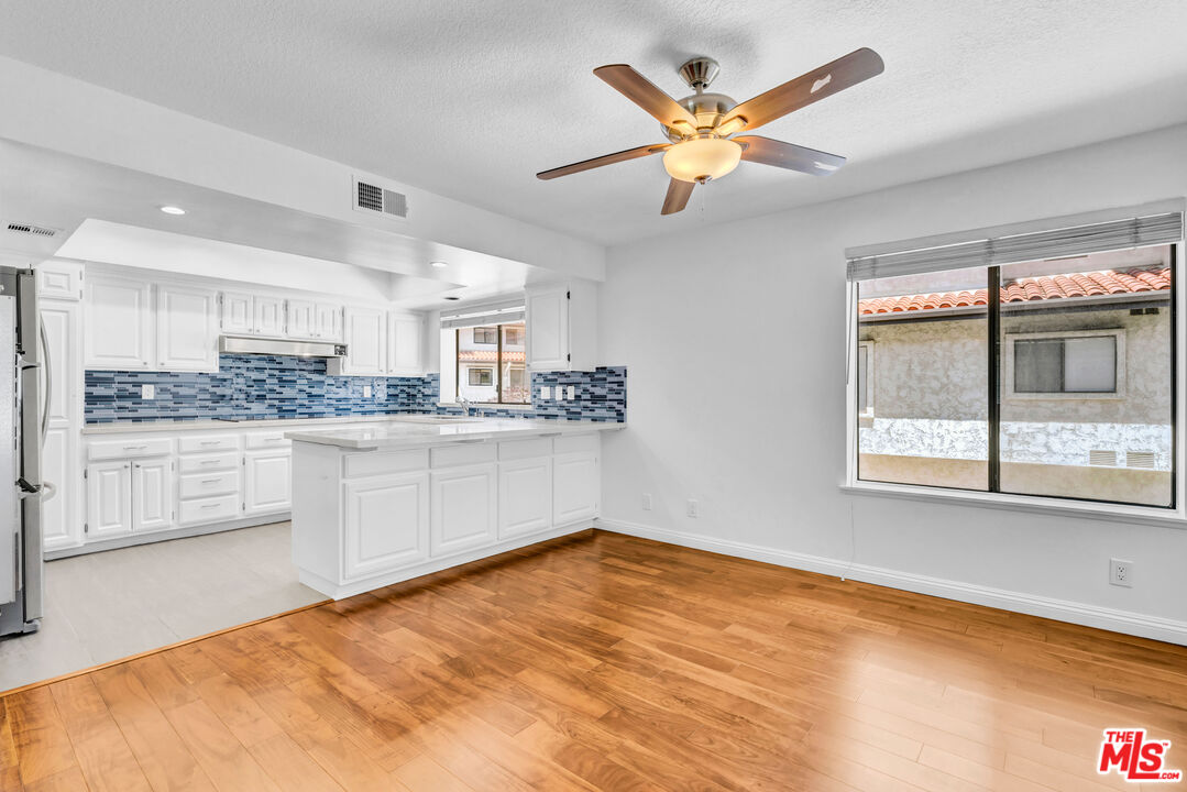 1492 Palisades Dr
