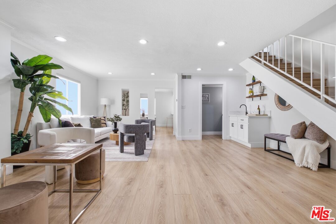 2920 11th St Unit: 6