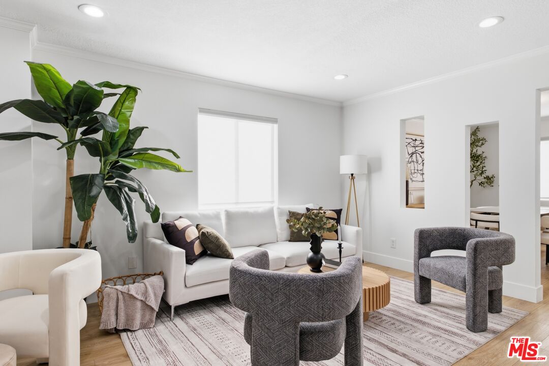 2920 11th St Unit: 6