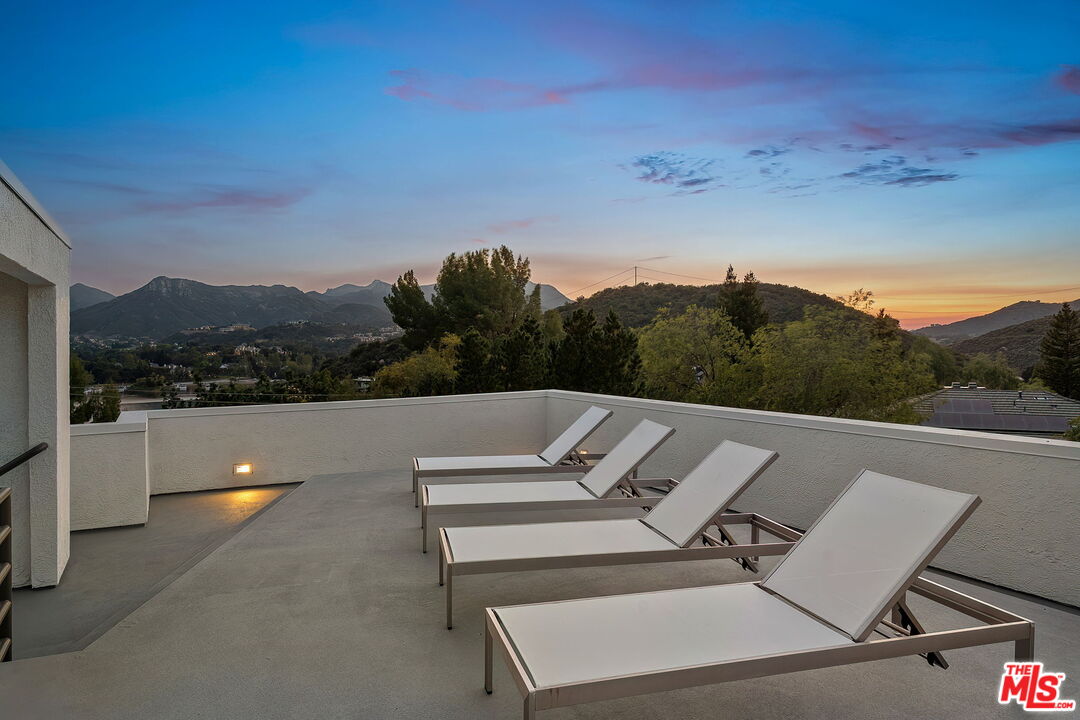 283 Lake Sherwood Dr