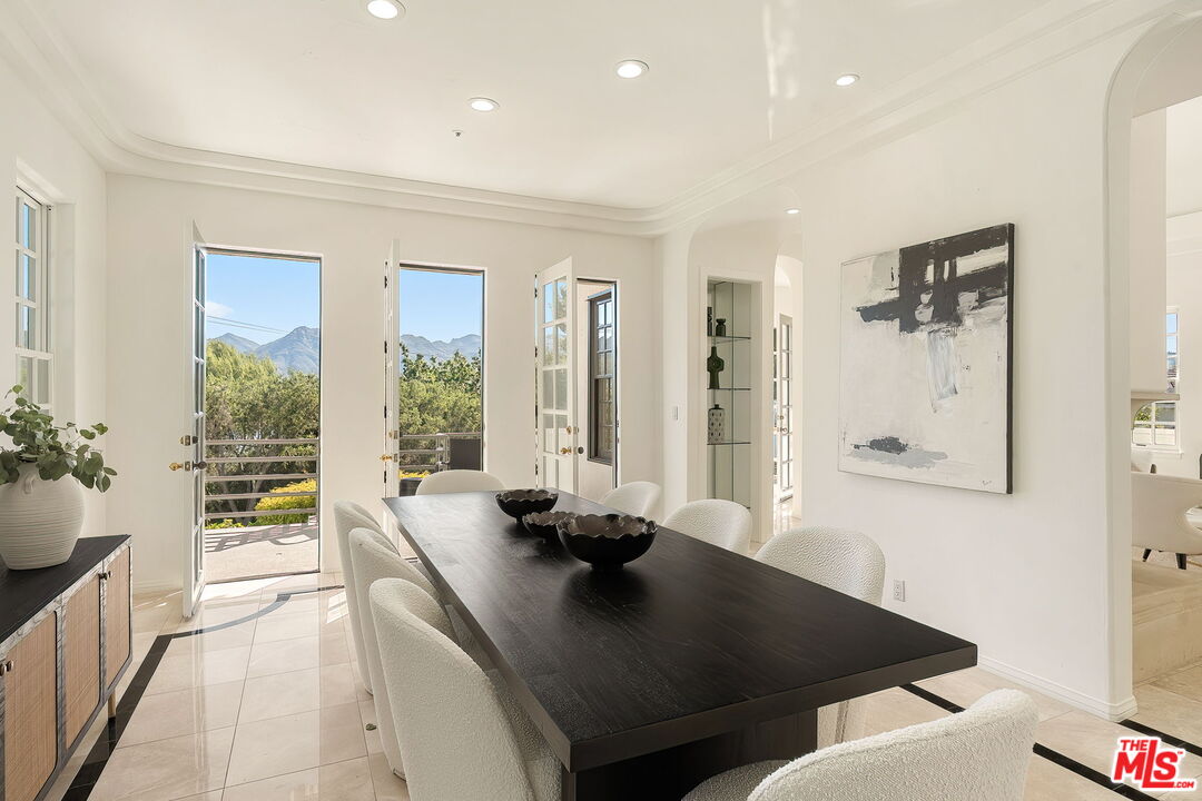 283 Lake Sherwood Dr