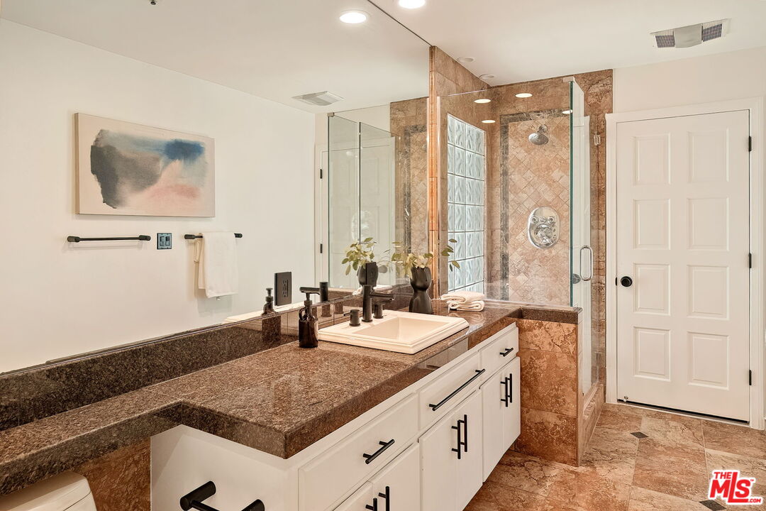 283 Lake Sherwood Dr