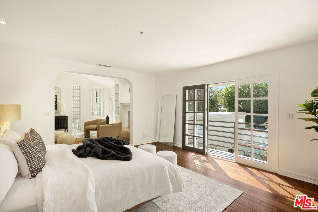 283 Lake Sherwood Dr