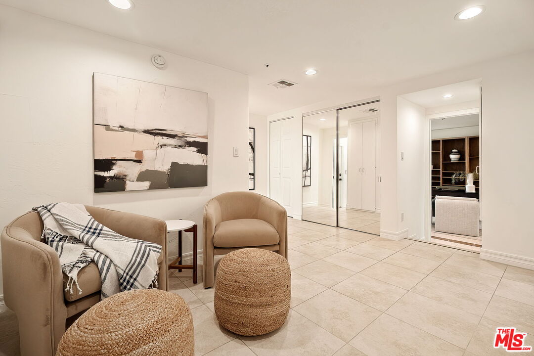 283 Lake Sherwood Dr