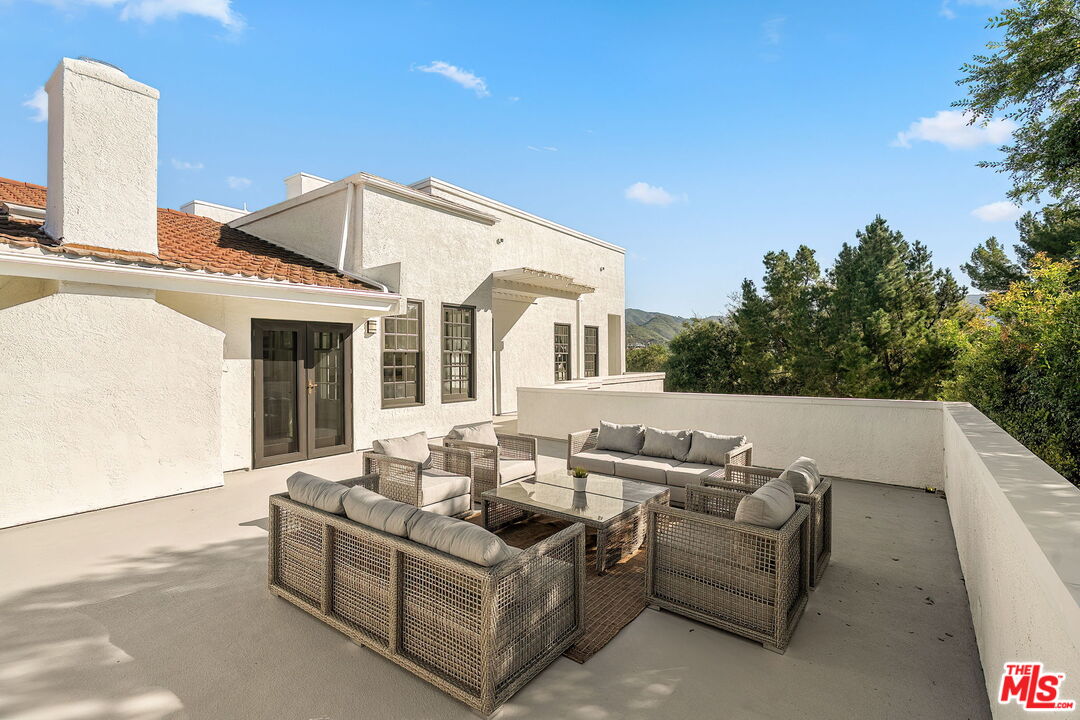 283 Lake Sherwood Dr