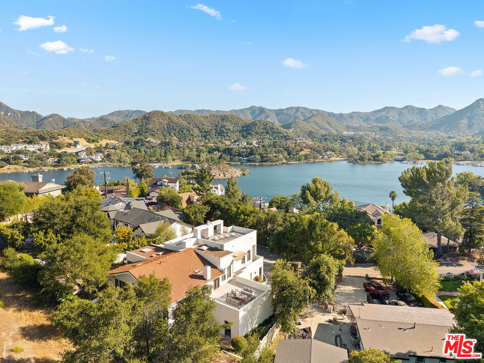 283 Lake Sherwood Dr