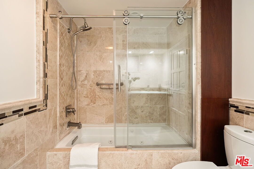 283 Lake Sherwood Dr
