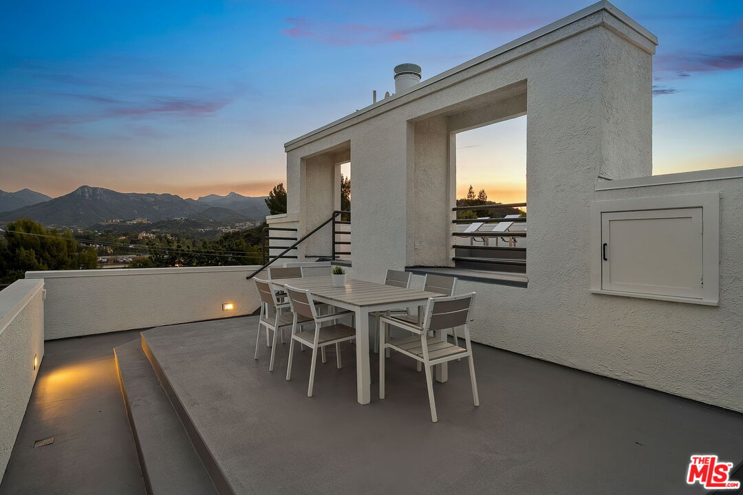 283 Lake Sherwood Dr