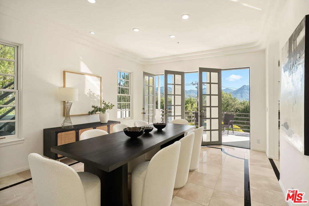 283 Lake Sherwood Dr