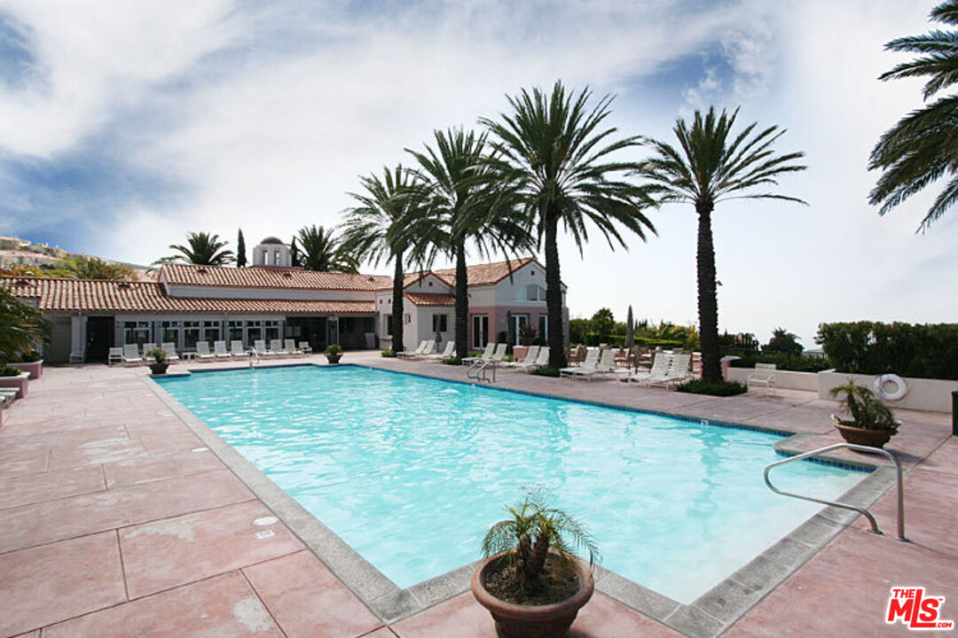 16610 Calle Brittany