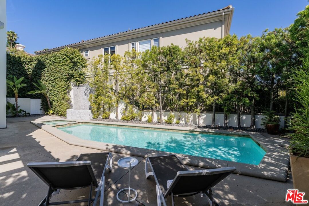 16610 Calle Brittany