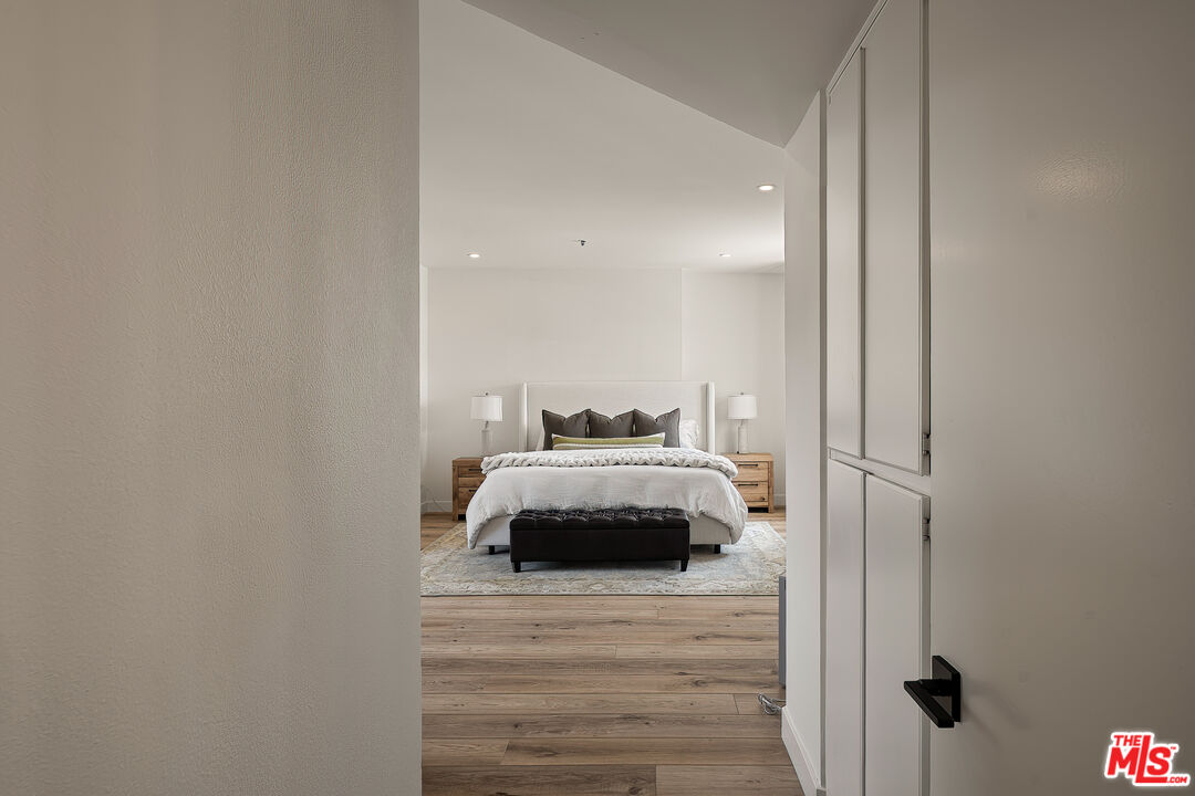255 Main St Unit: 101