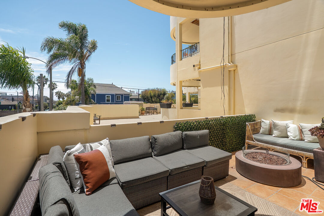 255 Main St Unit: 101