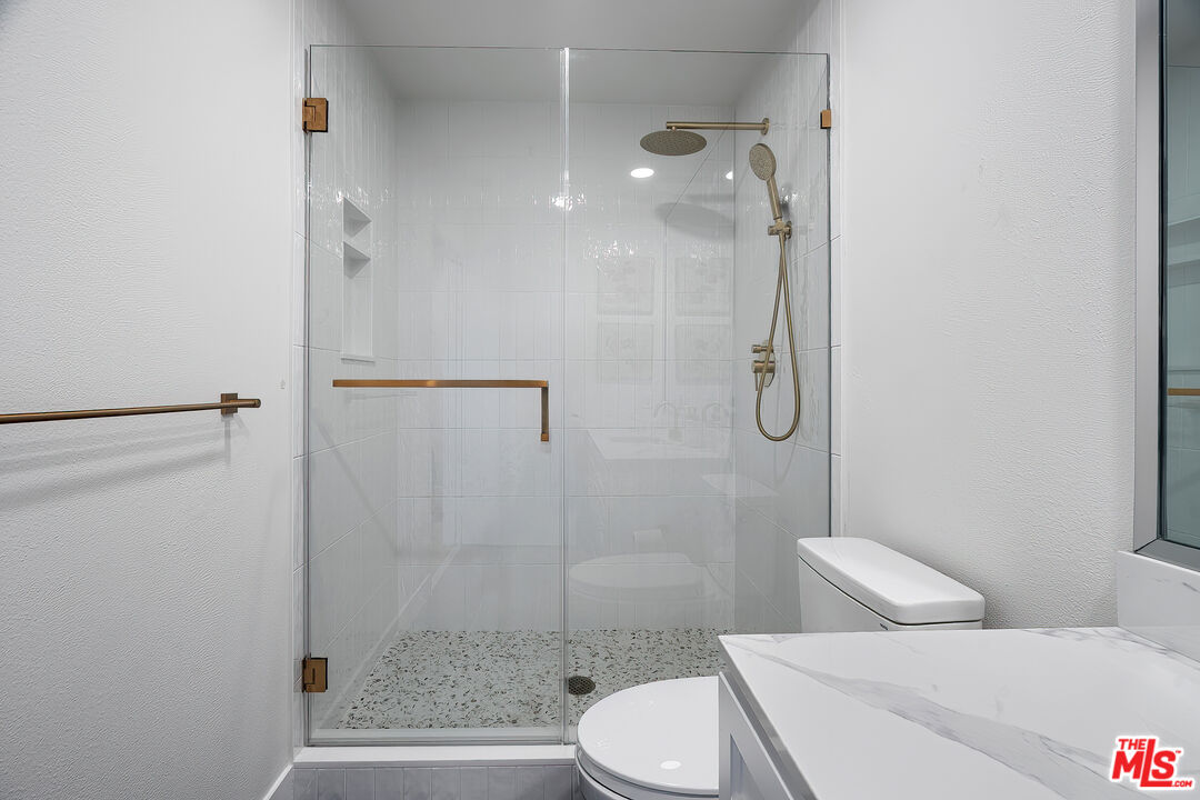 255 Main St Unit: 101